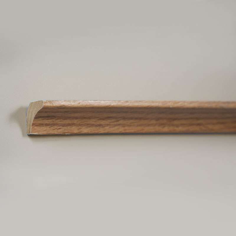 Masif Ahşap İç Köşe Kalıplama/Scotia Kalıplama (Kırmızı Meşe Kaplama + Boya ile Sarılmış) - Meşe Rengi 7/8' x 7/8'