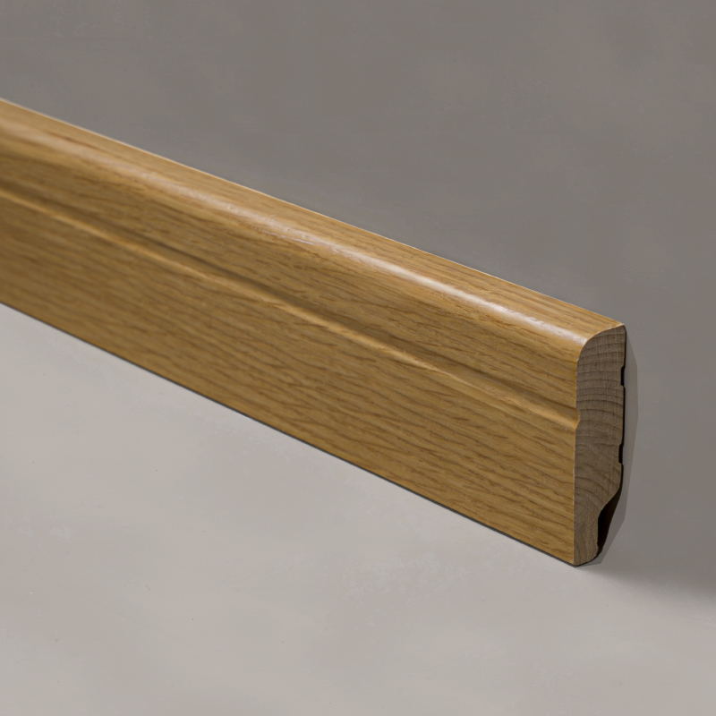 Masif Ahşap Süpürgelik (Beyaz Meşe Kaplama + Boya ile Sarılmış) - Doğal Meşe Rengi 1/2' x 2 3/8'